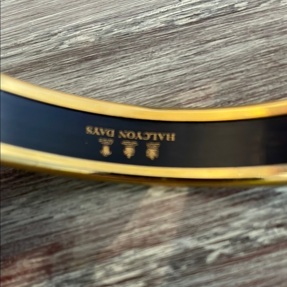 Halcyon days bangle - Picture 2 of 3